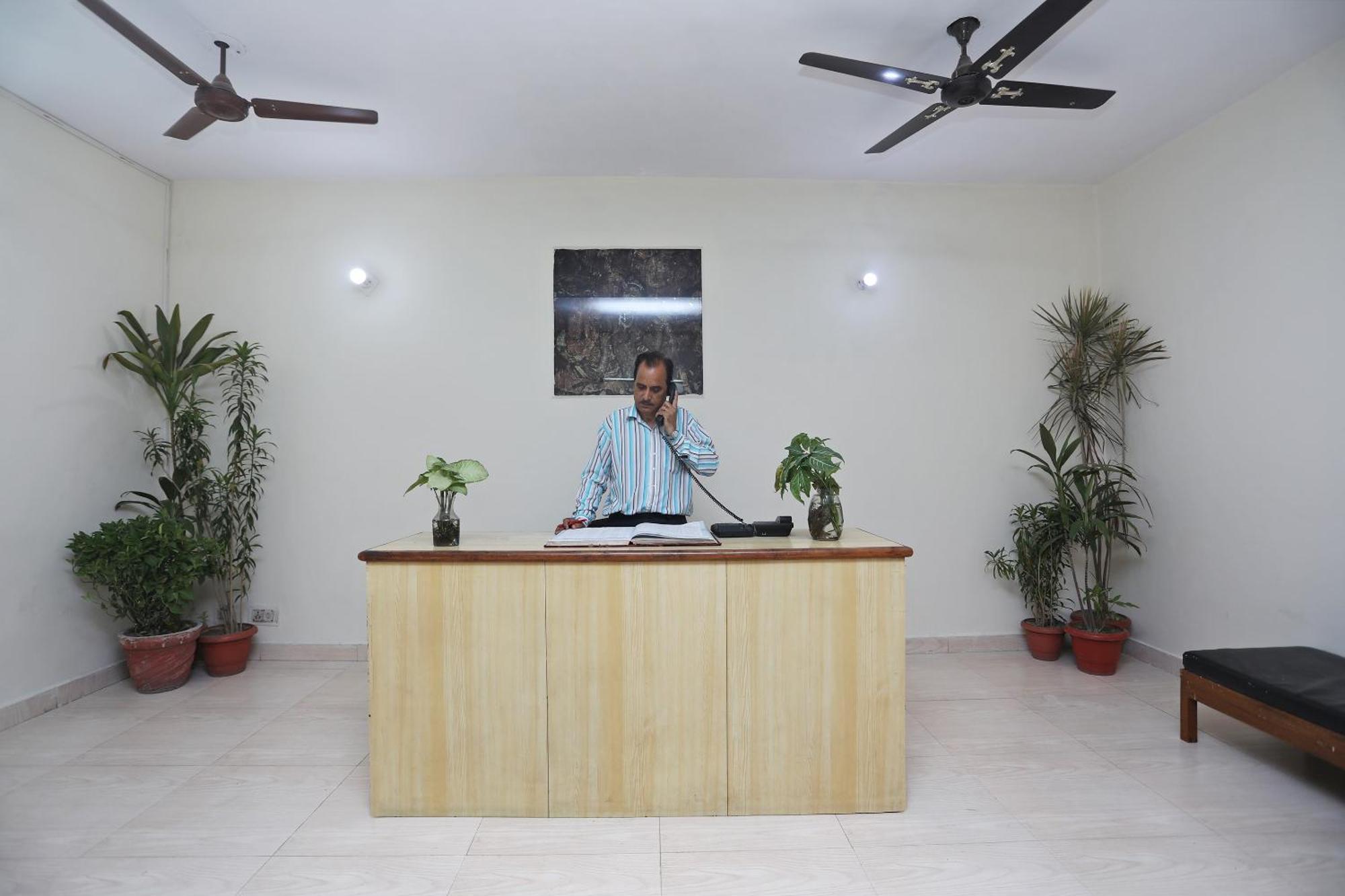 Hotel O Celebration Bnb Home Delhi Kültér fotó